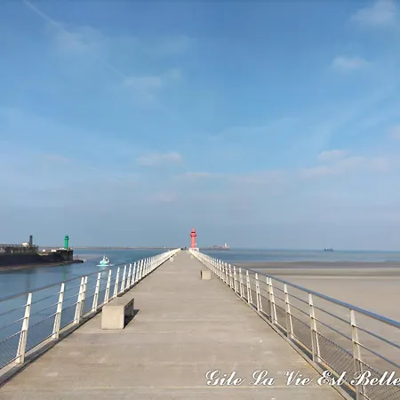 Holiday home Maison Idealement Situee A Sur Mer, La Vie Est Belle Boulogne-sur-Mer