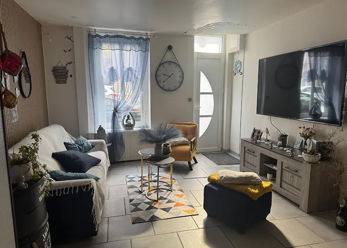 Maison Idealement Situee A Sur Mer, La Vie Est Belle