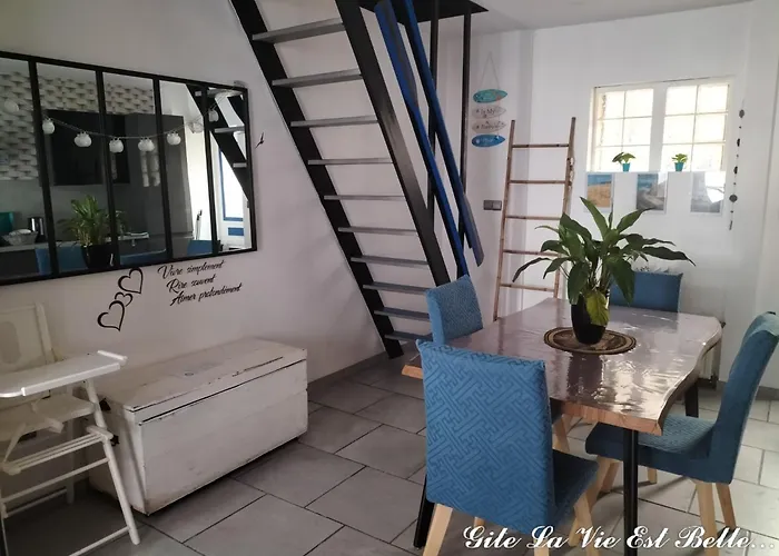 Maison Idealement Situee A Sur Mer, La Vie Est Belle